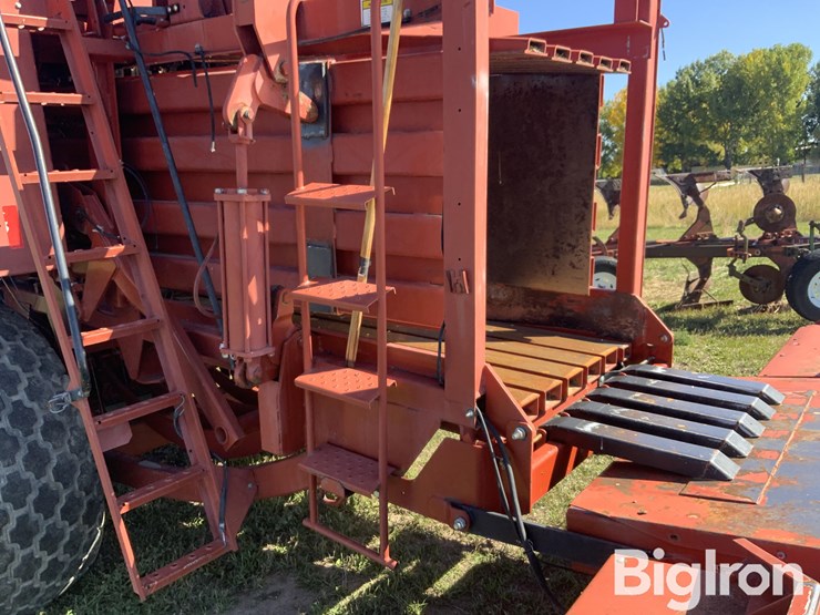 1998-hesston-4910-image-17