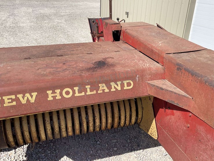 new-holland-275-image-13