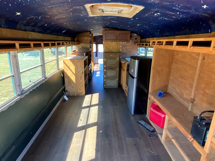 #20-•-#118-•-thomas-school-bus---rv-conversion-image-13