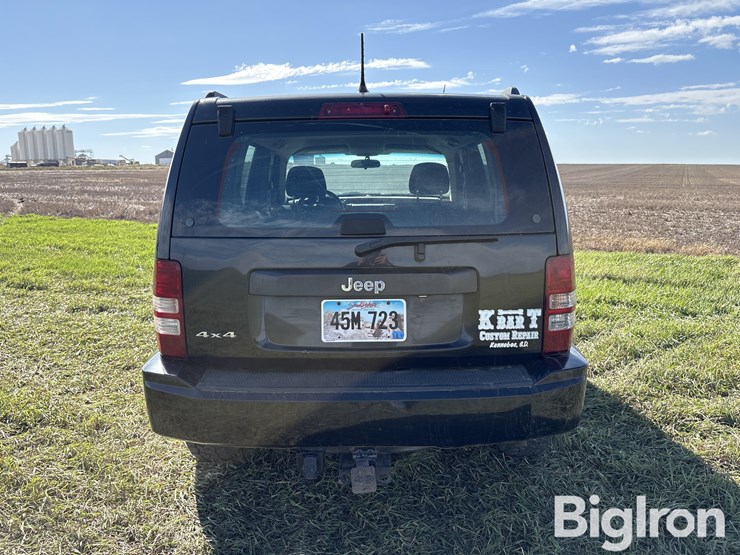2012-jeep-liberty-image-6