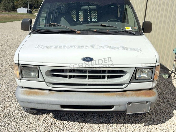 1998-ford-e150-image-9