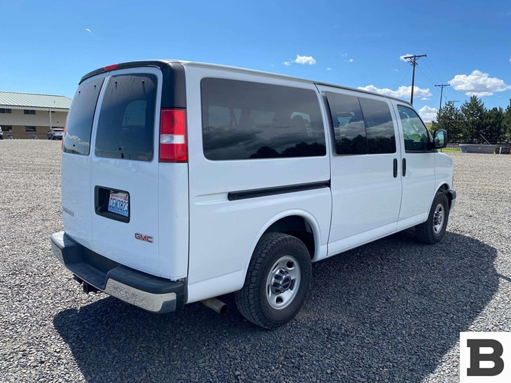 2019-gmc-3500-image-5