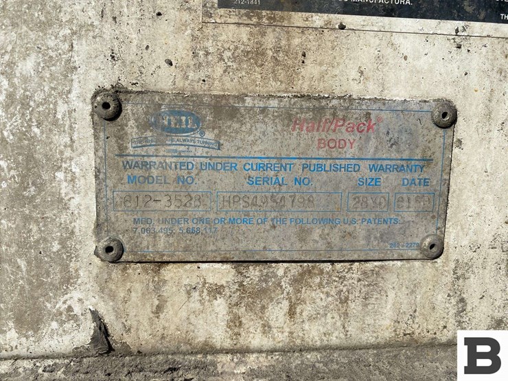 2006-peterbilt-320-image-16