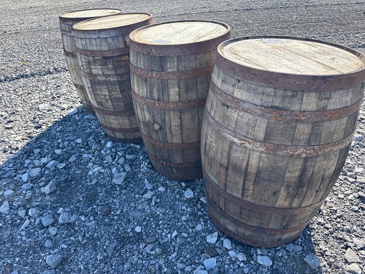 #28243-•-lot-of-(4)-whiskey-barrels-inv#-28243-image-4