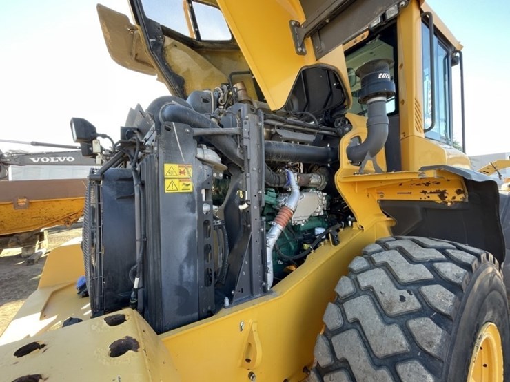 2020-volvo-l70h-image-36