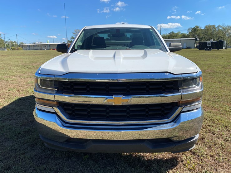 2018-chevrolet-silverado-image-8