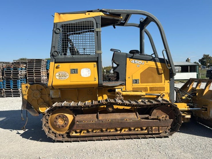 2015-deere-450j-lt-image-3