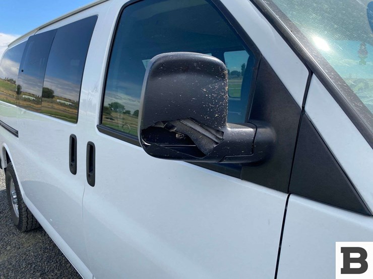 2019-gmc-3500-image-21