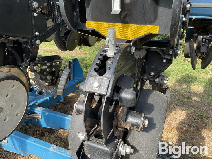 2009-kinze-3500-image-18