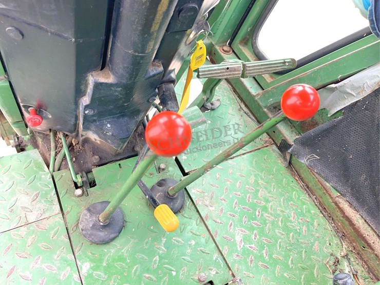 john-deere-2840-image-46