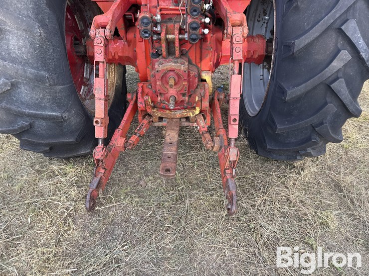 1976-international-1086-image-15