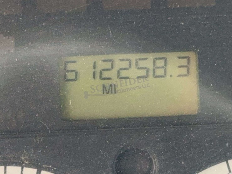 2012-freightliner-cascadia-113-image-78