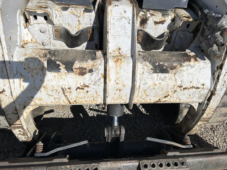 bobcat-t200-image-11