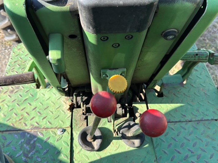 john-deere-2940-image-13