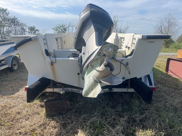 #142-•-boston-whaler-25ft-center-console-boat-with-yamaha-vx-250-engine-image-9