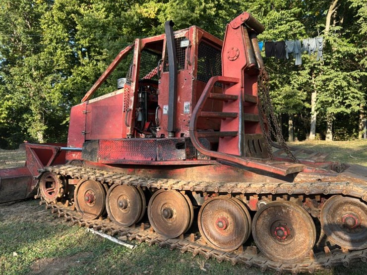 #1752-•-2013-kmc-210ca-track-skidder-image-8