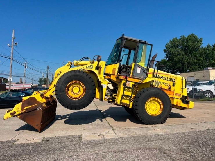 new-holland-lw170-image-9