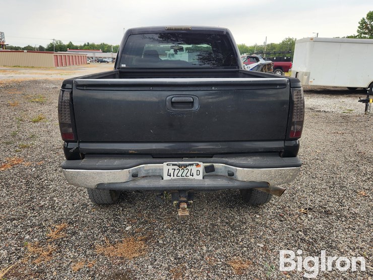 2006-chevrolet-silverado-2500-image-6