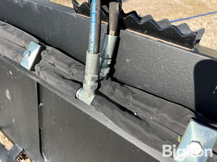 2024-jenkins-84"-4-in-1-skid-steer-bucket-image-15