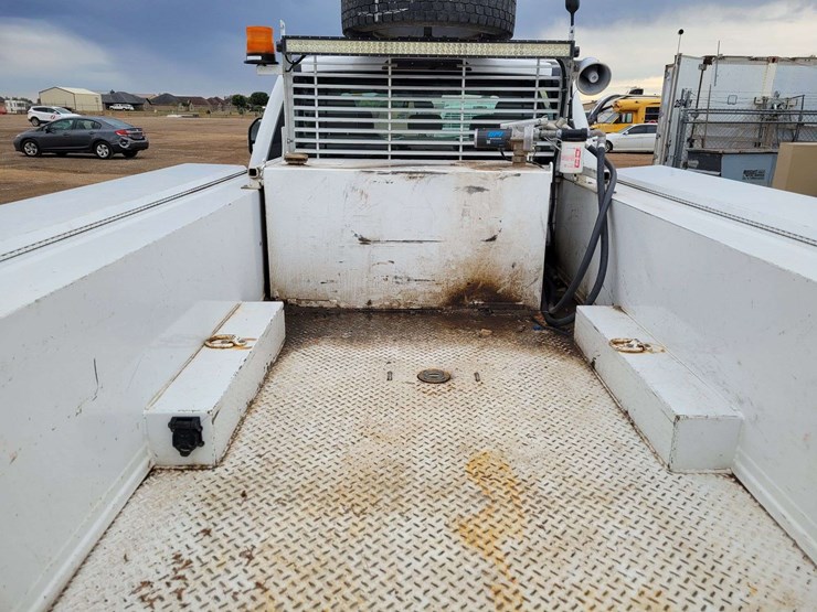 2019-ford-f550-image-5