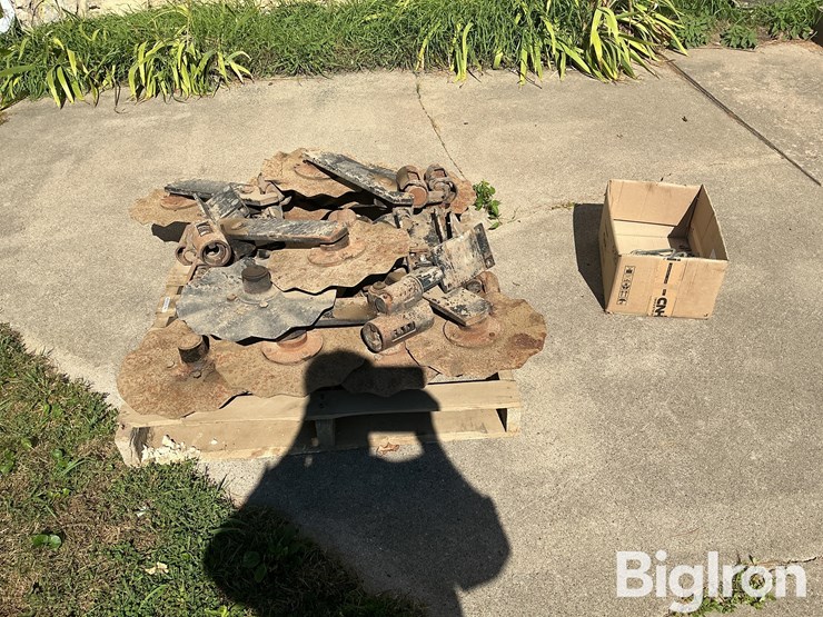 blu-jet-wavy-disc-&-brackets-image-2