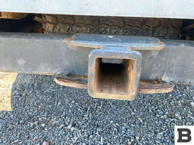 2013-chevrolet-silverado-3500-image-24