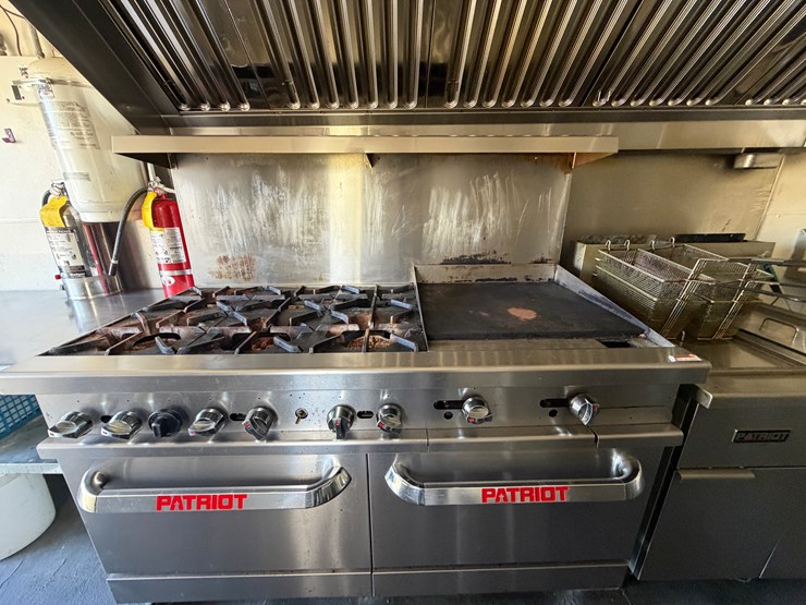 #17-•-#100a-•-food-trailer-image-12