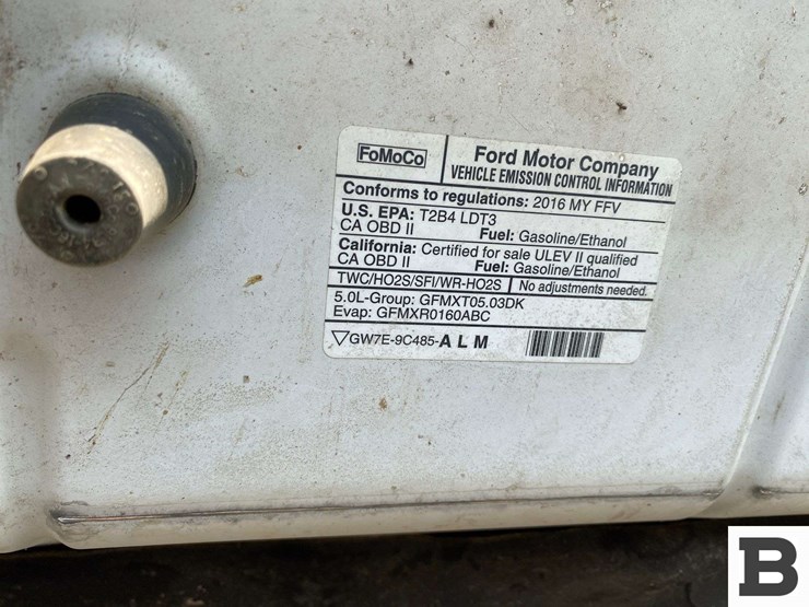 2016-ford-f150-image-36