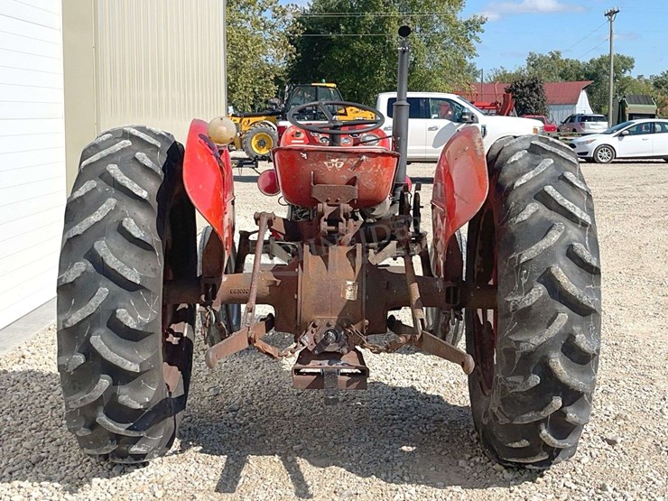 massey-ferguson-135-image-7