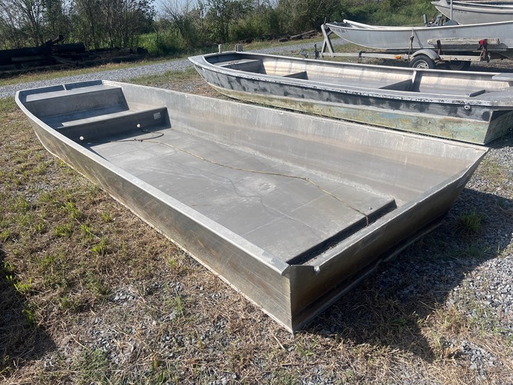 #148-•-alluminum-boat-hull-image-7