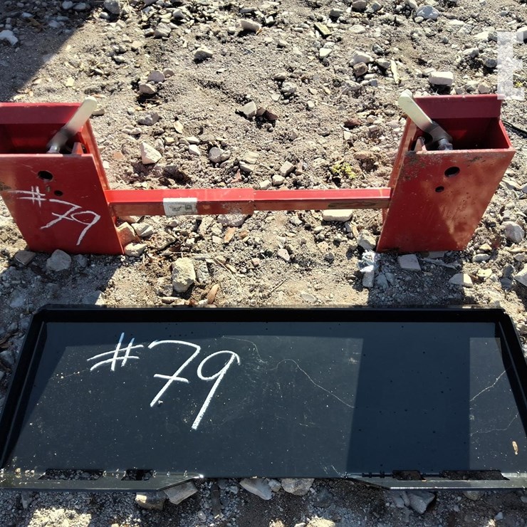 MOUNTING PLATE/VIKING ATTACHMENT