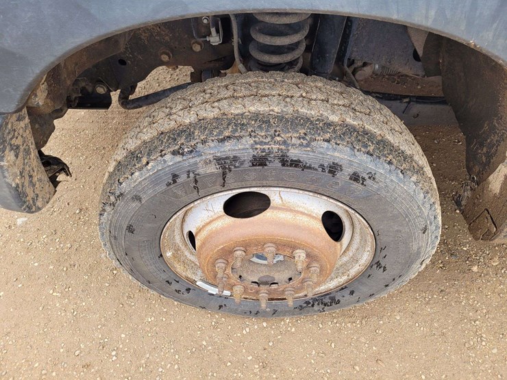 2016-ford-f550-image-15