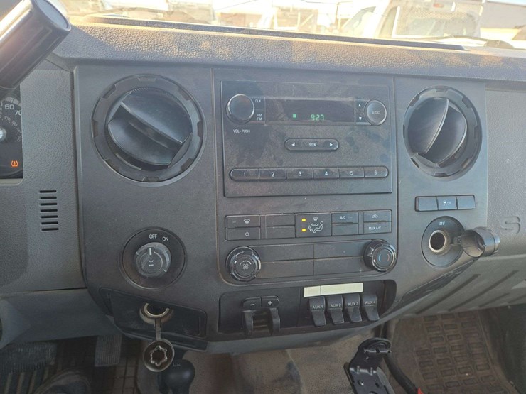 2012-ford-f350-image-16