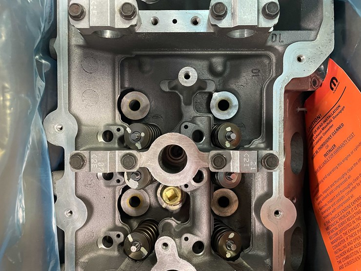 #8548-•-mopar-heads-(pr8)-image-19