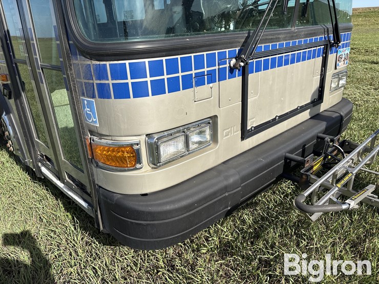 2009-gillig-low-floor-image-13