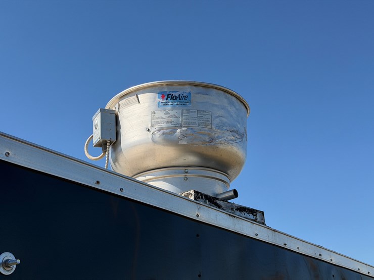 #17-•-#100a-•-food-trailer-image-25