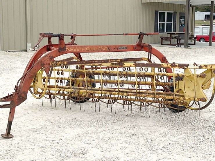 new-holland-256-image-1