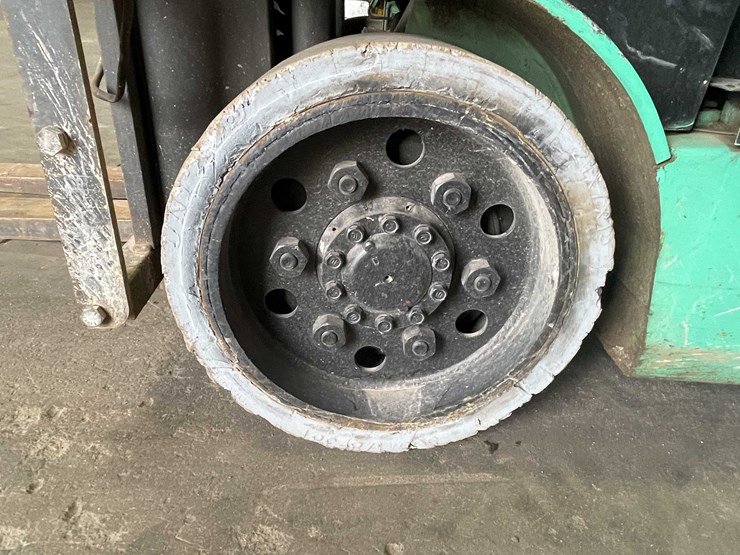 mitsubishi-fgc30k-image-13