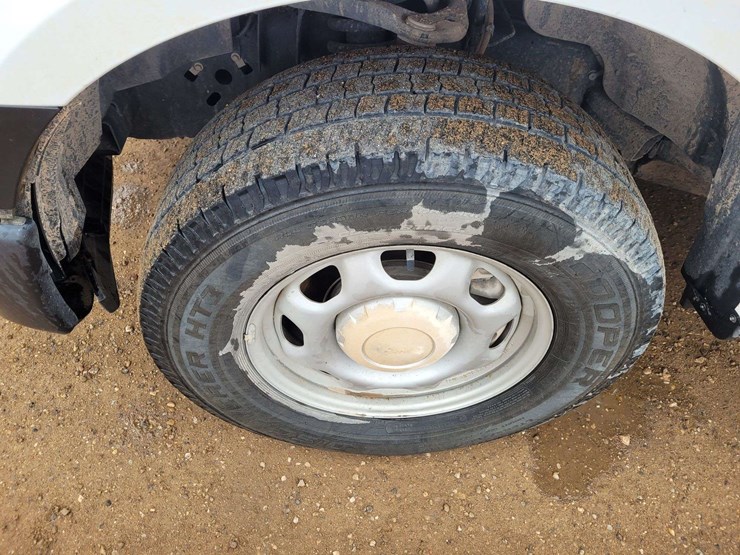 2015-ford-f150-lariat-image-14