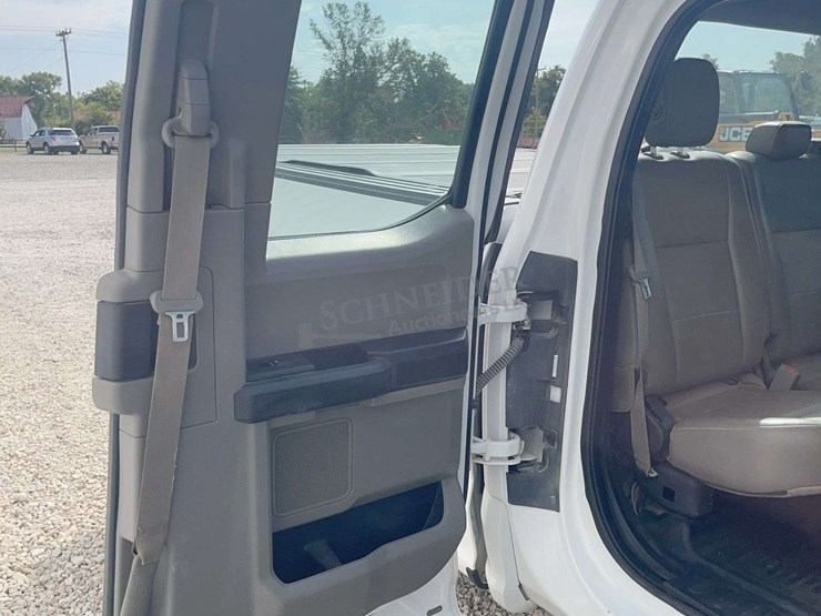 2017-ford-f150-image-53