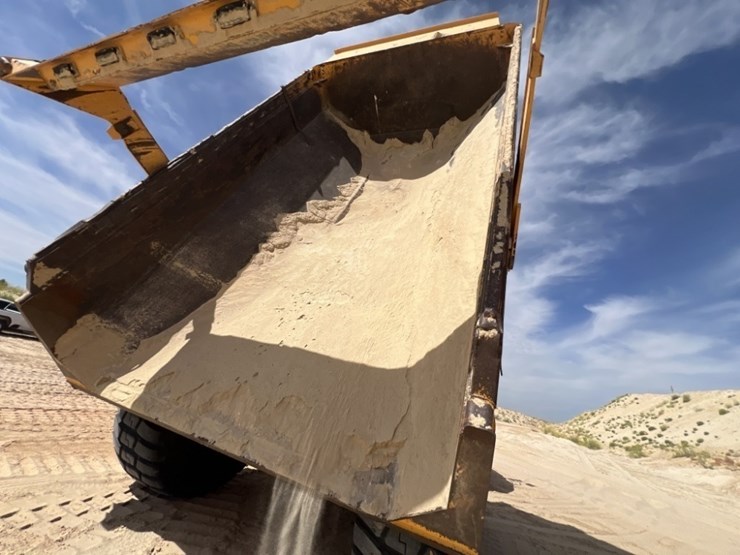 2020-volvo-a60h-image-32