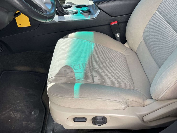 2013-ford-explorer-image-34