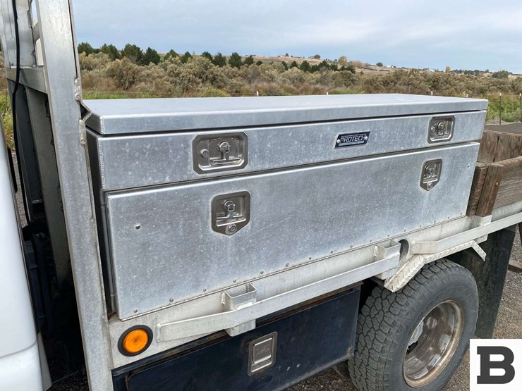 2004-chevrolet-silverado-3500-image-14