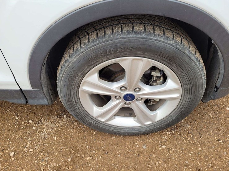 2014-ford-escape-se-image-15