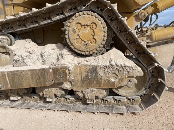 2019-caterpillar-d8t-image-14