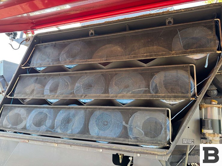 2015-massey-ferguson-2290-image-43