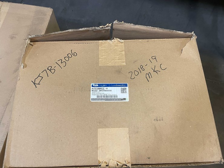 #8606-•-lincoln-suv-headlights-(pr12)-image-21