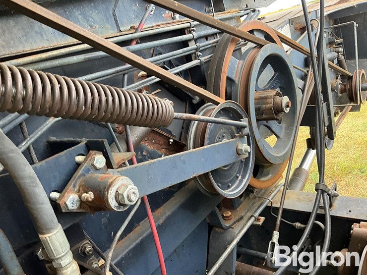 1988-gleaner-r50-image-12