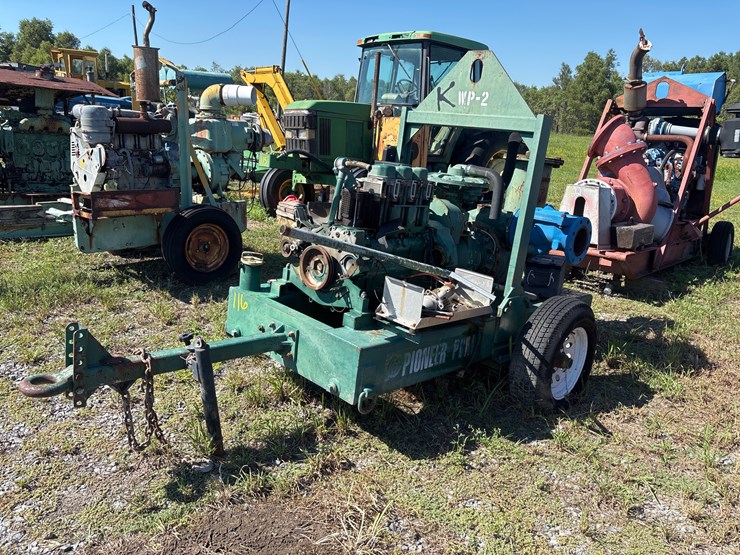 #116-•-trailer-mounted-water-pump-with-diesel-powered-engine-image-2