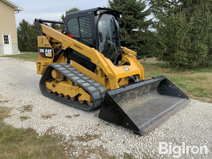 2015-caterpillar-289d-image-3